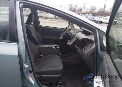 2014 Toyota Prius V Three из США, поврежденный, VIN JTDZN3EU5EJ014905